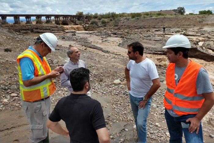 Ministro Isgro en zona de ruta 40 - foto prensa mendoza