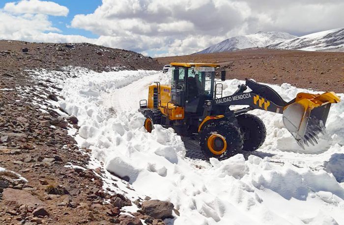 Laguna del Diamante: intensifican los trabajos para despejar el camino y poder abrir en diciembre