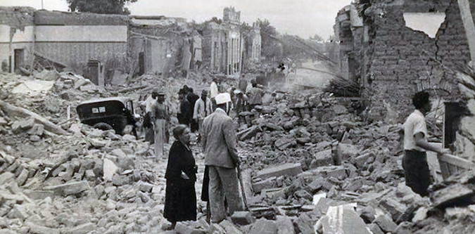 San Juan. Terremoto 15 de Enero de 1944. La ciudad quedó en ruinas y su gente en la calle