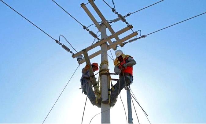 trabajadores energia electrica