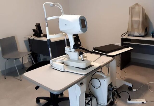 Clínica-de-la-Visión_Doctor-Drago_-Equipamiento-9_Valle-de-Uco_-El-Cuco-Digital