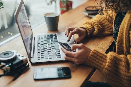 Cyber Monday con descuento de $1 mil para beneficiarios de ANSES: a quién le corresponde