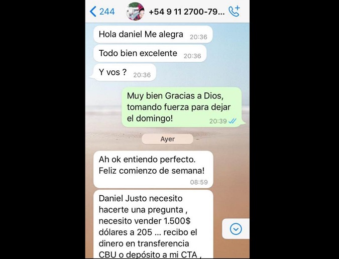 Captura de un chat en el que el estafador intenta engañar a un reconocido abogado de la región