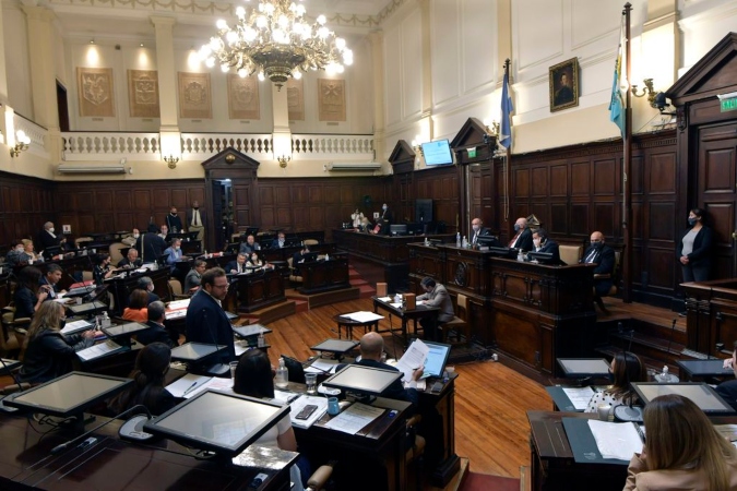El radicalismo sostiene la legalidad del proceso mientras que el peronismo solicitó un pedido de informe