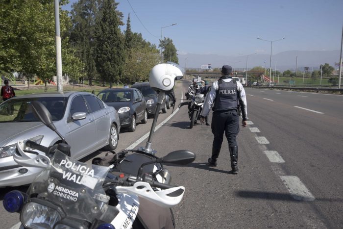 Control policial. Foto: Gobierno de Mendoza