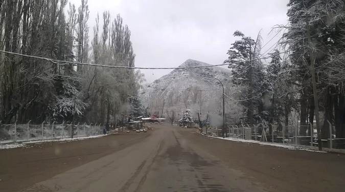 Nieve en el Manzano Histórico - foto Gastón Barcenilla 2