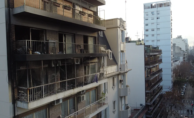 Así quedó el séptimo y el octavo piso del edificio ubicado sobre la calle Ecuador.