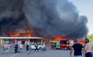 incendioucraniacentrocomercia - Diario El Cuco Digital todas las noticias del Valle de Uco incendio-ucrania-centro-comercia