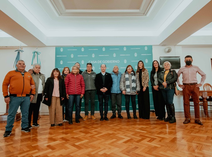 EntregadeescrituraspublicasProgRegularizaciondiminialTgto31 - Diario El Cuco Digital todas las noticias del Valle de Uco Entrega-de-escrituras-publicas-Prog.-Regularizacion-diminial-Tgto-3-1