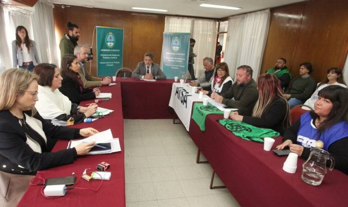 Reunión-paritaria-Ate-gobierno-El-Sol