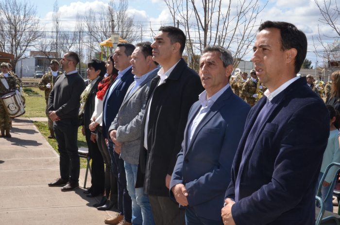 Paulo González, coordinador regional de Salud, junto al intendente de San Carlos, Rolando Scanio y otras autoridades - Foto Prensa Mendoza