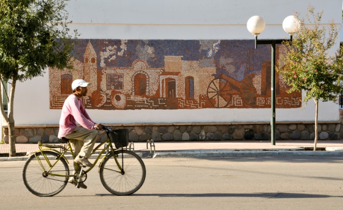 Mural histórico en la Villa Cabecera creado por Enrique Hinojosa - Foto web