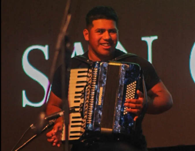 Lautaro en el escenario de Tradición: Foto- Luz Morales