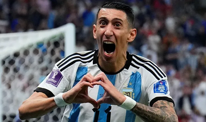 Di María convirtió en segundo gol de Argentina en la final contra Francia.