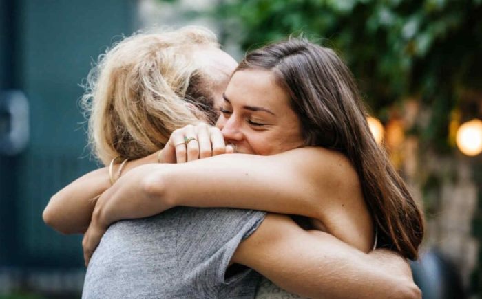 dia-internacional-del-abrazo-1024x577