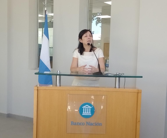 La presidenta del Banco Nación inauguró la sucursal de Vista Flores.