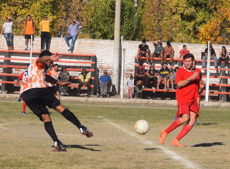 Fútbol de San Carlos (imagen gentileza Ángel Méndez)