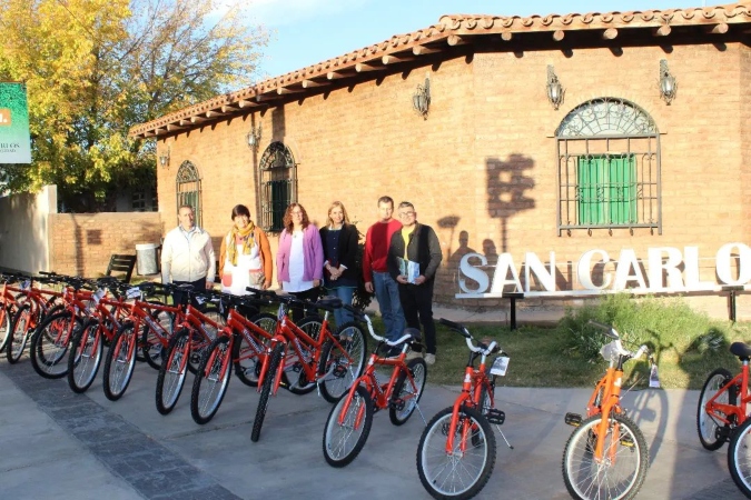 La Municipalidad entrego bicicletas a escuelas rurales