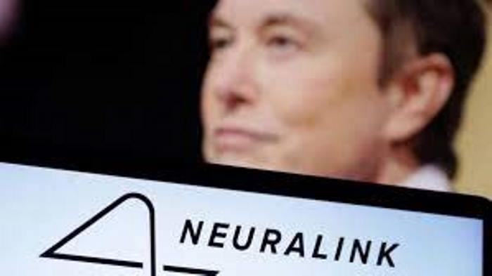 FOTO DE ARCHIVO. El logo de Neuralink y la foto de Elon Musk se ven en esta ilustración tomada el 19 de diciembre de 2022. REUTERS/Dado Ruvic/Ilustración