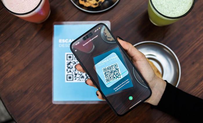 Pago-qr-foto-Telam