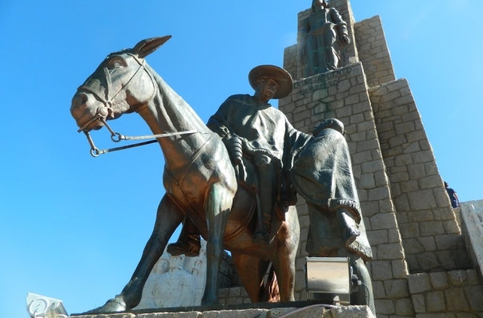 Monumento Retorno a la Patria, Manzano Histórico, Tunuyán.