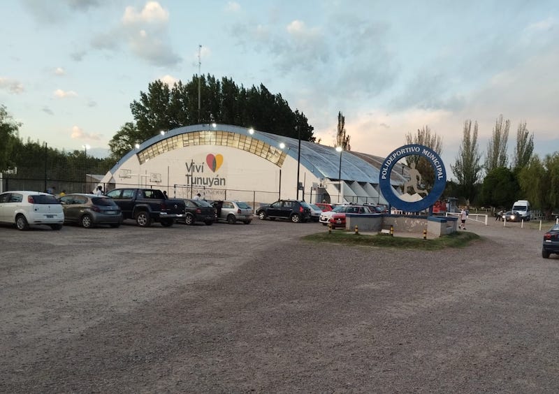 Polideportivo de Tunuyán (foto El Cuco Digital)