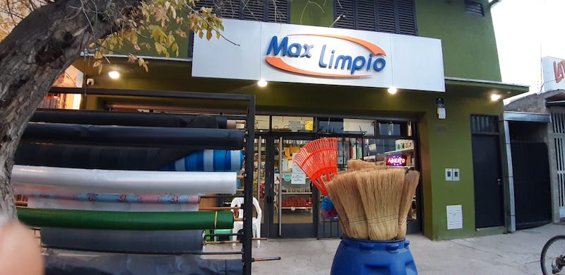 frente-local-max-limpio-1