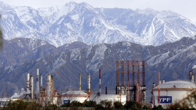 Refineria