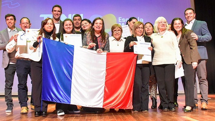 La Escuela Municipal de Idiomas celebró a sus primeros egresados