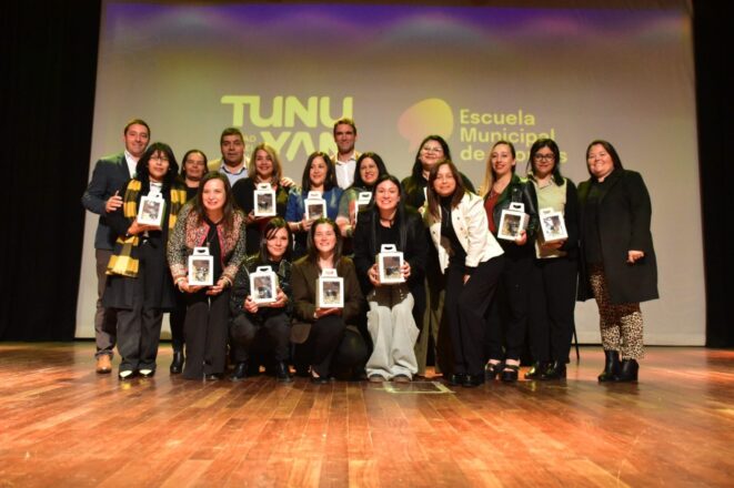 La Escuela Municipal de Idiomas celebró a sus primeros egresados